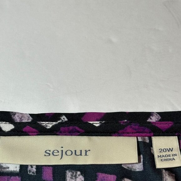 Sejour Women's 20W Geometric Print Short Sleeve Top w/Side Zip Artsy Whimsigoth - Picture 3 of 7